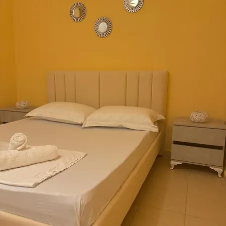 Condor Center Luxury Apartment 5 Appartement *