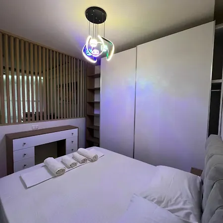 Condor Center Luxury 5 Tirana